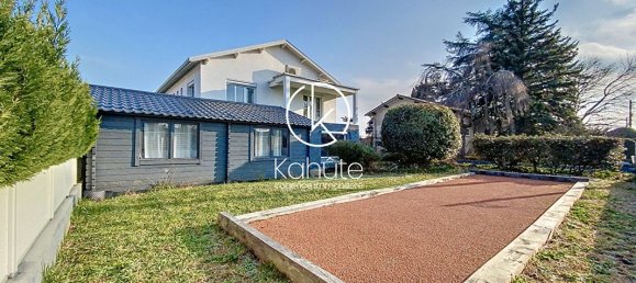 4 bedrooms House in Villette-d'Anthon, France No. 339074 3