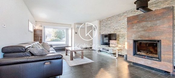 4 bedrooms House in Villette-d'Anthon, France No. 339074 2