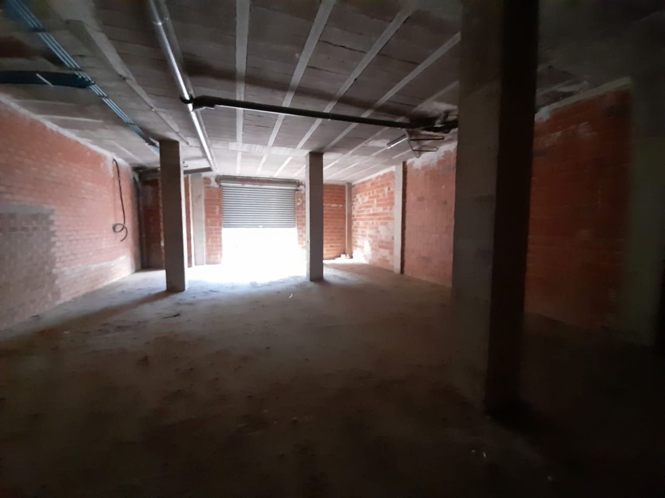 93m² Commercial property in Torrent, Spain No. 173520