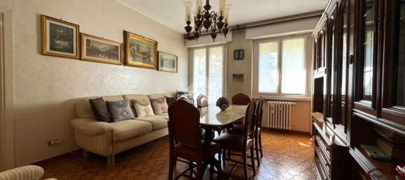 3غرفة شقة في Rescaldina, Italy رقم 8286 3