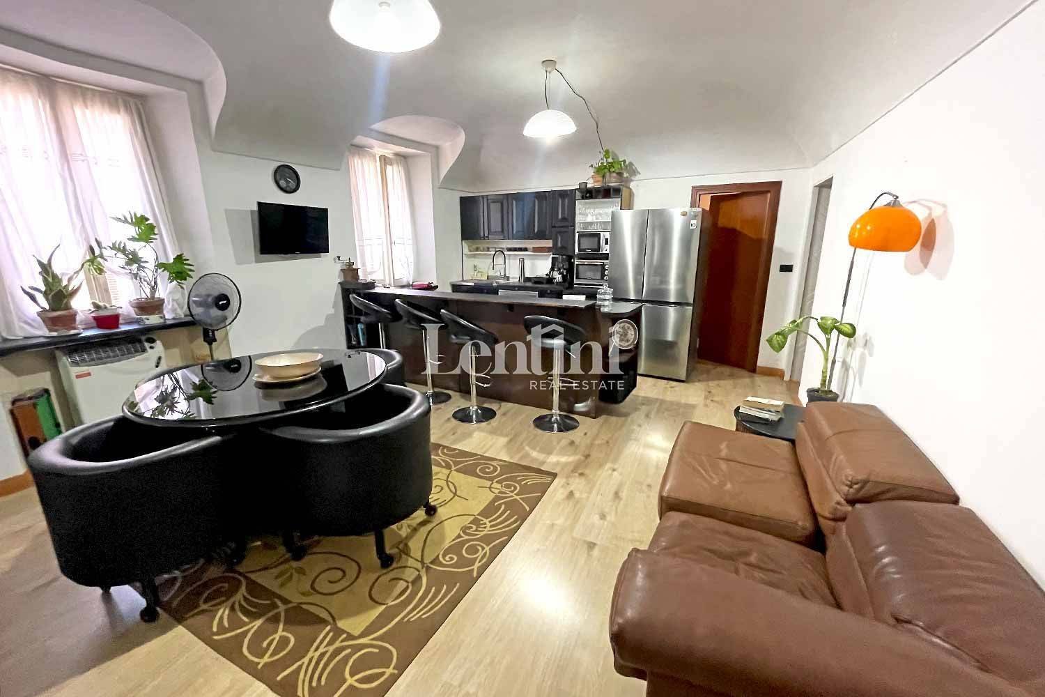 3 bedrooms Apartment in Casale Monferrato, Italy No. 299620
