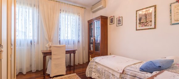 Вилла с 4 спальнями в Ронкаде, Италия № 92995 11