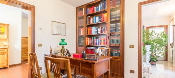 Вилла с 4 спальнями в Ронкаде, Италия № 92995 5