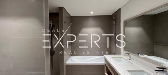 5 bedrooms Villa in Yas Island, UAE No. 56751 13