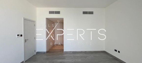 5 bedrooms Villa in Yas Island, UAE No. 56751 12