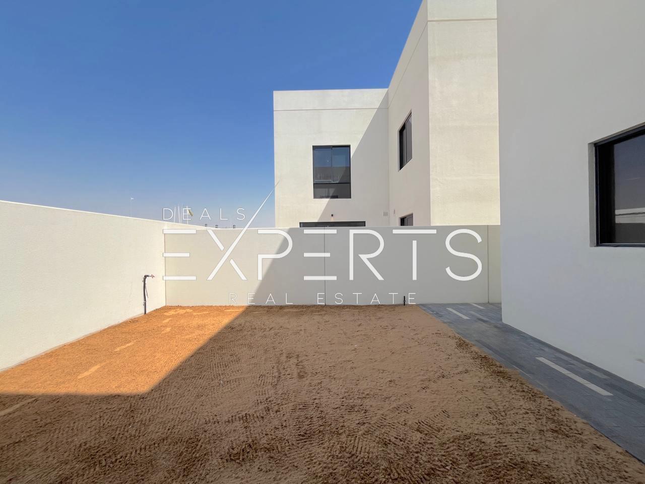 5 bedrooms Villa in Yas Island, UAE No. 56751