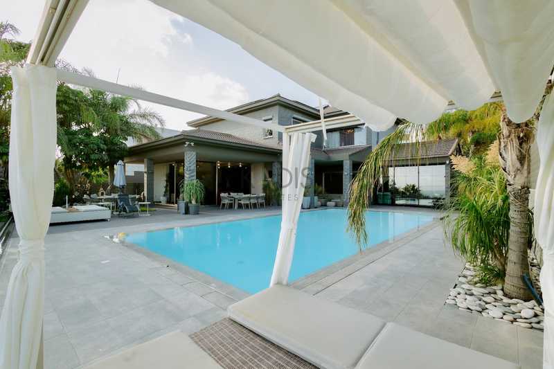 5 غرف نوم فيلا في Agios Athanasios, Cyprus رقم 20105