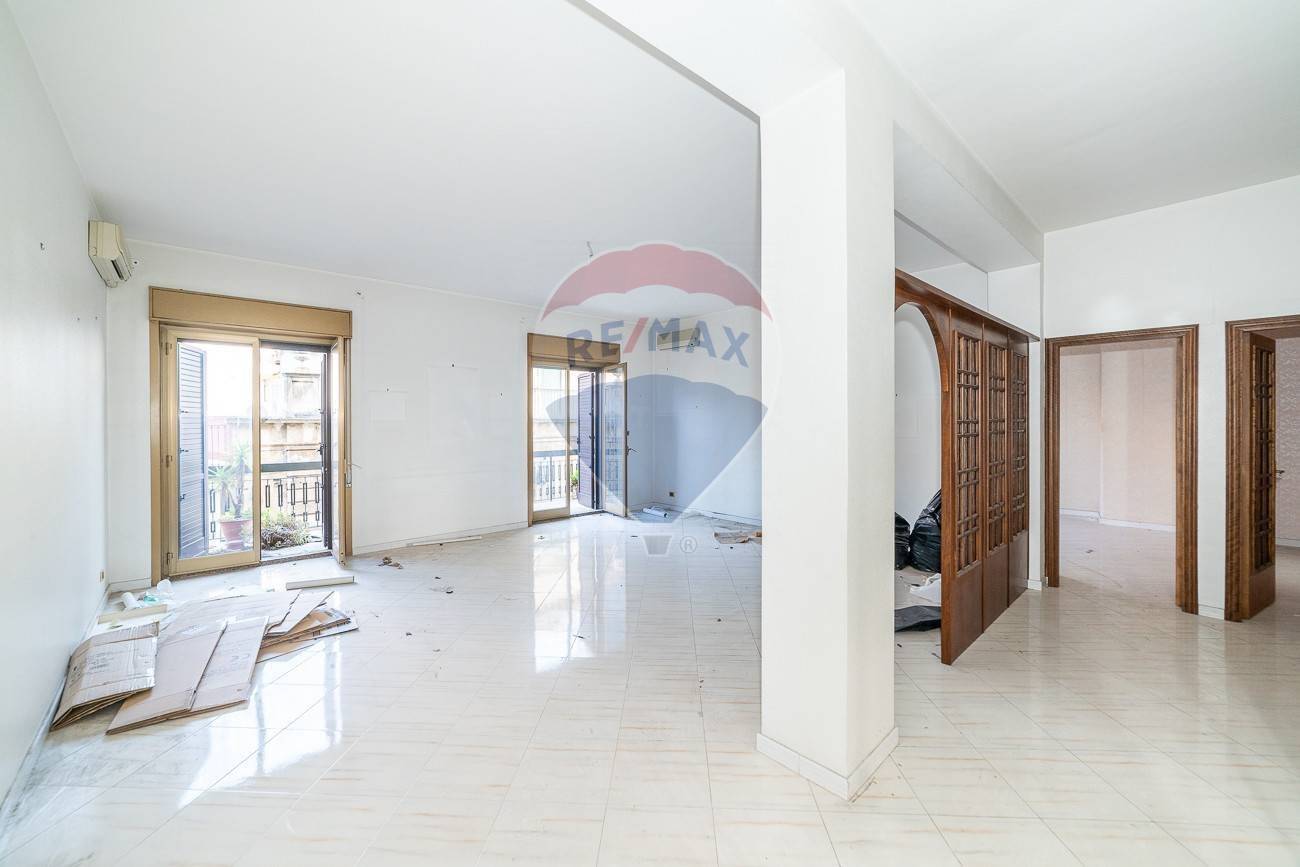 2 bedrooms Apartment in Aci Catena, Italy No. 148304