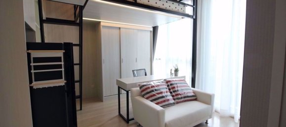 1 bedroom Duplex in Huai Khwang, Thailand No. 9879 2
