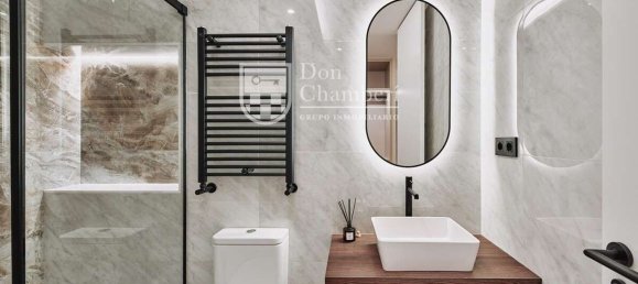 Apartamento de 3 dormitorios en Madrid, Spain No. 120012 8