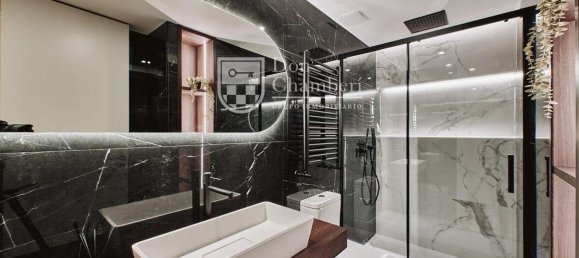 Apartamento de 3 dormitorios en Madrid, Spain No. 120012 5