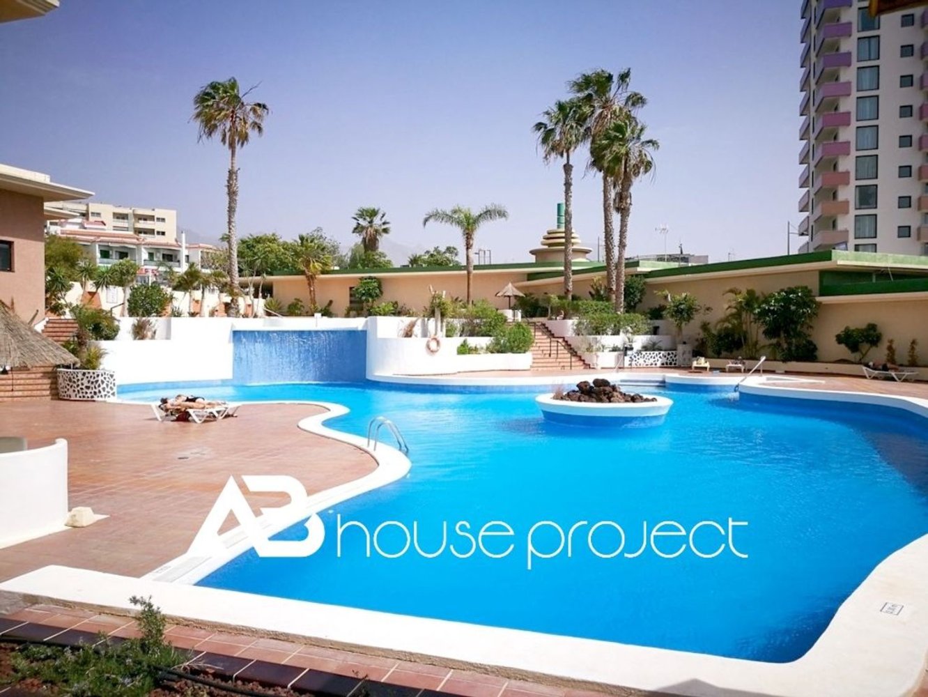 Квартира с 2 спальнями в Адехе, Испания № 27094