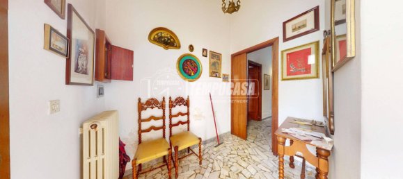Apartamento de 2 dormitorios en Surbo, Italy No. 331801 8