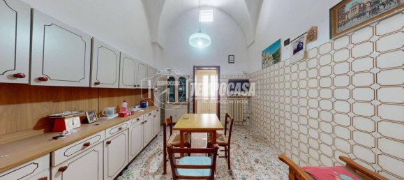 Apartamento de 2 dormitorios en Surbo, Italy No. 331801 21