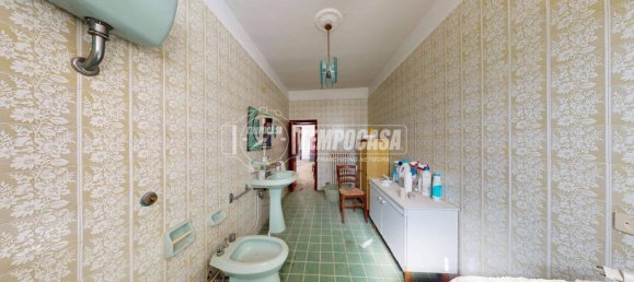 Apartamento de 2 dormitorios en Surbo, Italy No. 331801 43