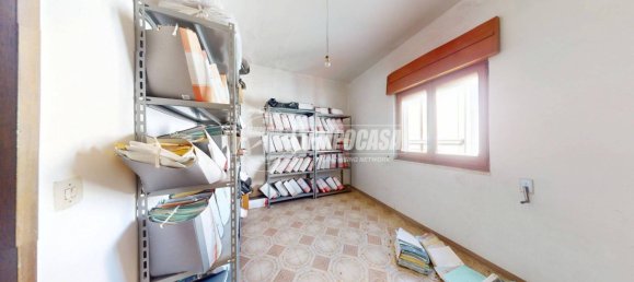 Apartamento de 2 dormitorios en Surbo, Italy No. 331801 13