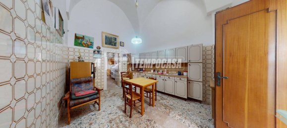 Apartamento de 2 dormitorios en Surbo, Italy No. 331801 24
