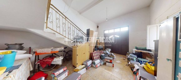 Apartamento de 2 dormitorios en Surbo, Italy No. 331801 34