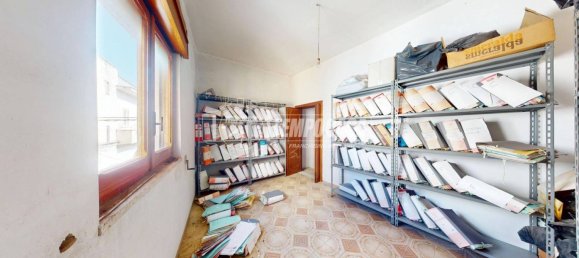 Apartamento de 2 dormitorios en Surbo, Italy No. 331801 14