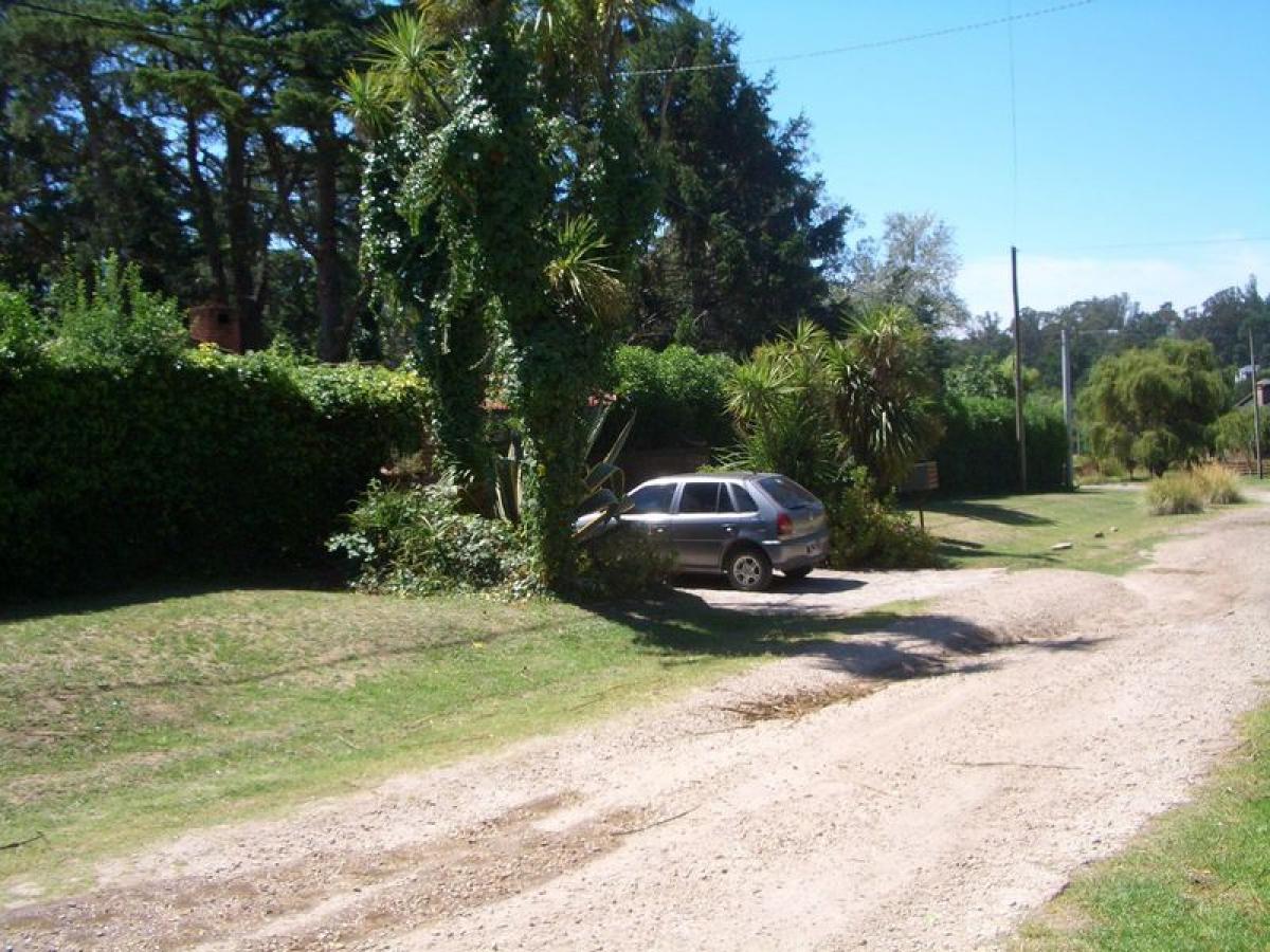 2 bedrooms House in General Pueyrredon, Argentina No. 16891