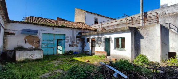 Здание с 6 спальнями в Карташу, Португалия № 155046 13