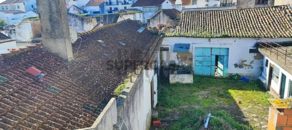 Здание с 6 спальнями в Карташу, Португалия № 155046 14