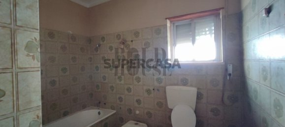 Здание с 6 спальнями в Карташу, Португалия № 155046 11