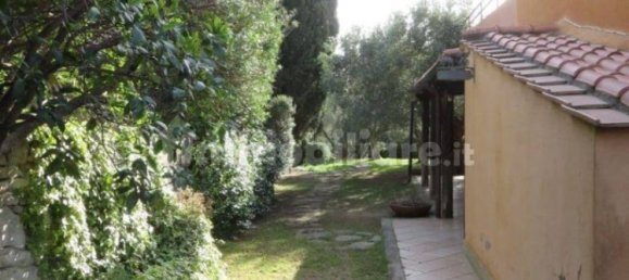 4 bedrooms Villa in Orbetello, Italy No. 66145 6