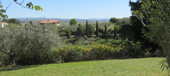 4 bedrooms Villa in Orbetello, Italy No. 66145 2