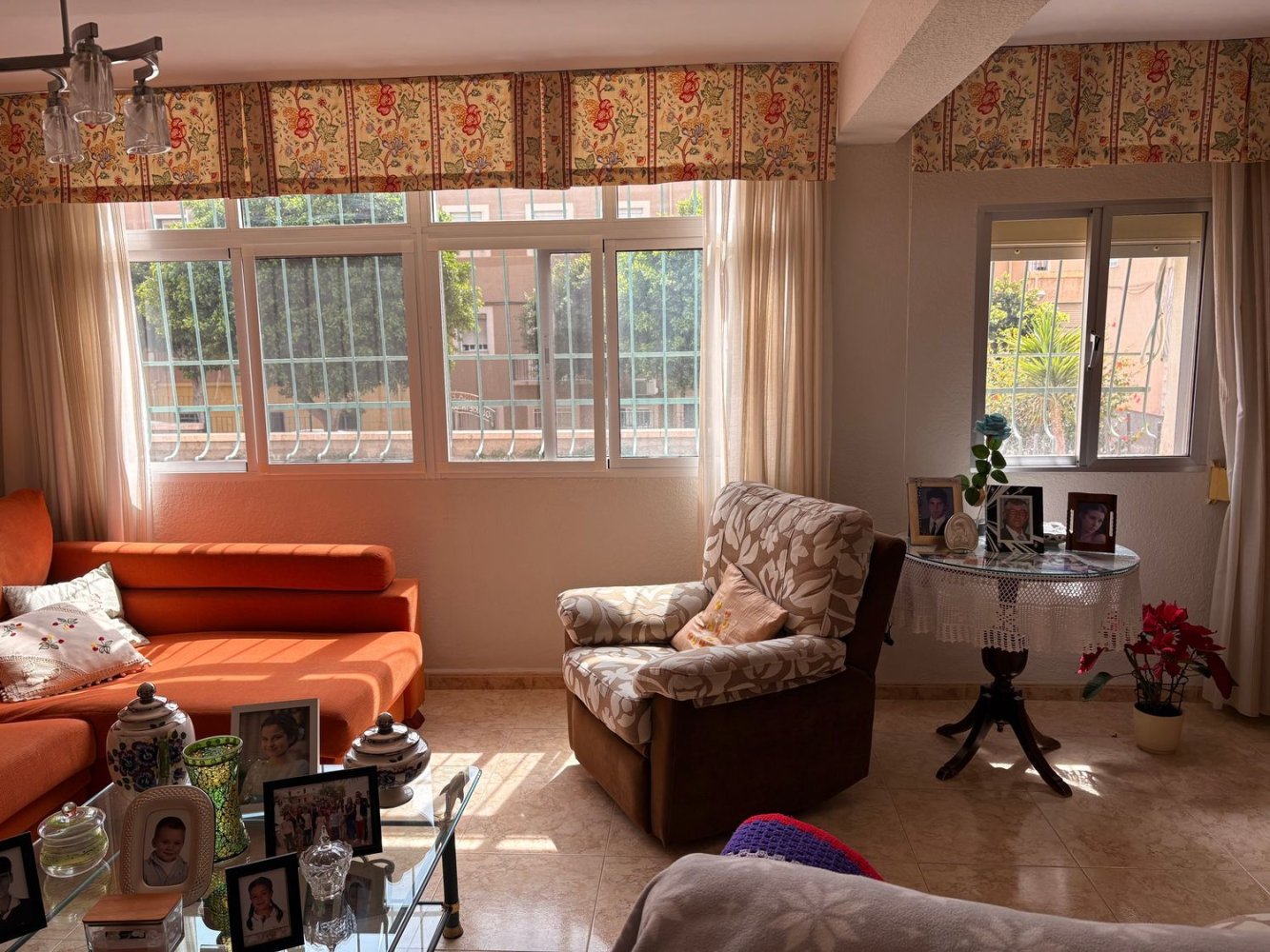 Квартира с 4 спальнями в Альмерия, Испания № 158584