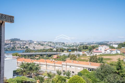 3 bedrooms Apartment in Vila Nova de Gaia, Portugal No. 332527