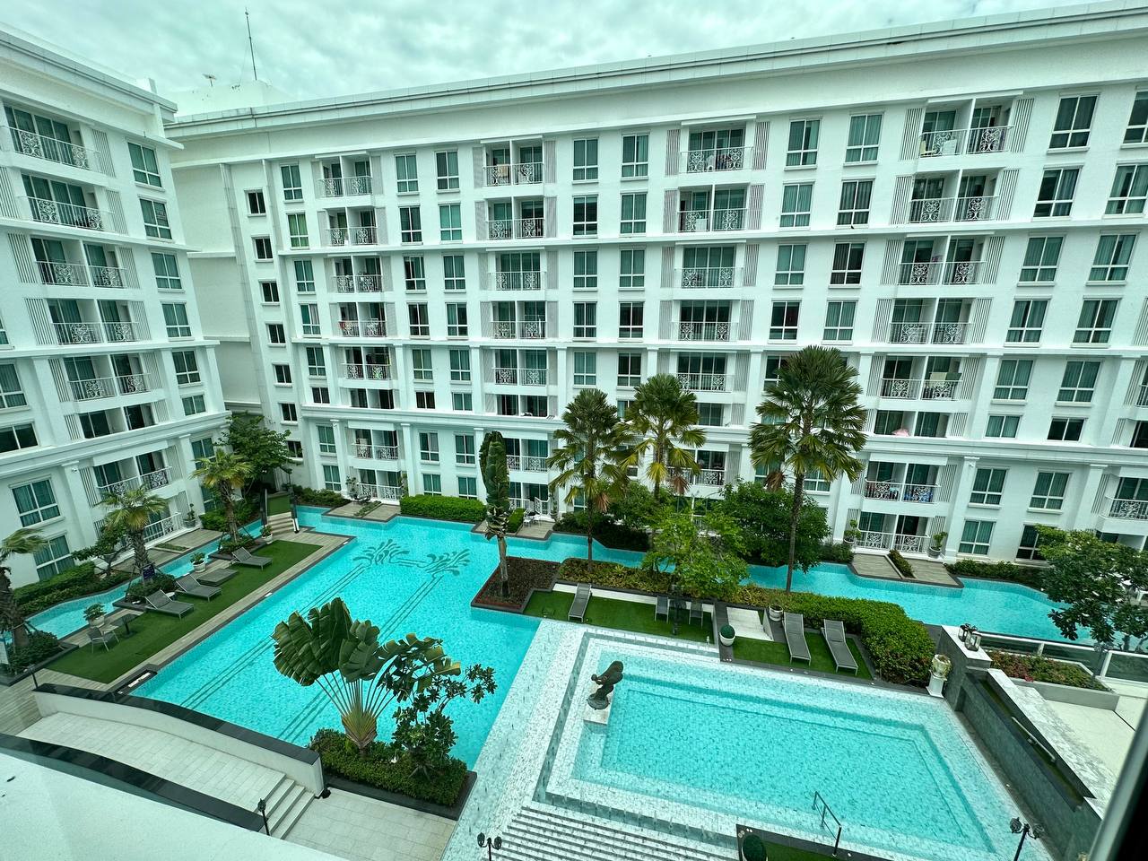 2 bedrooms Condo in Pattaya, Thailand No. 7925