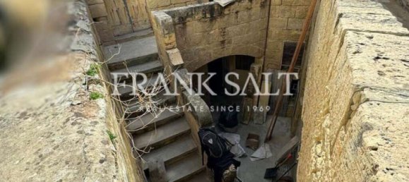 Casa de 6 dormitorios en Rabat, Malta No. 2463 5