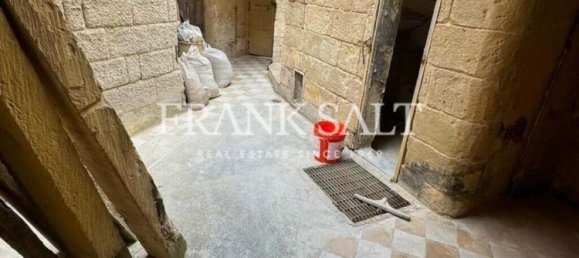 Casa de 6 dormitorios en Rabat, Malta No. 2463 8