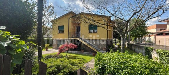 2 bedrooms Villa in Adria, Italy No. 268175 2
