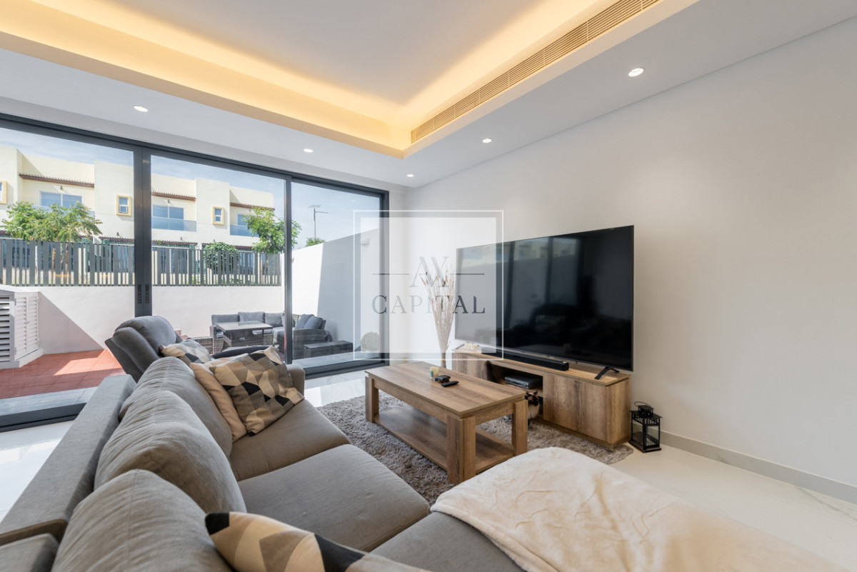 4 bedrooms Townhouse in Al Furjan, UAE No. 50992