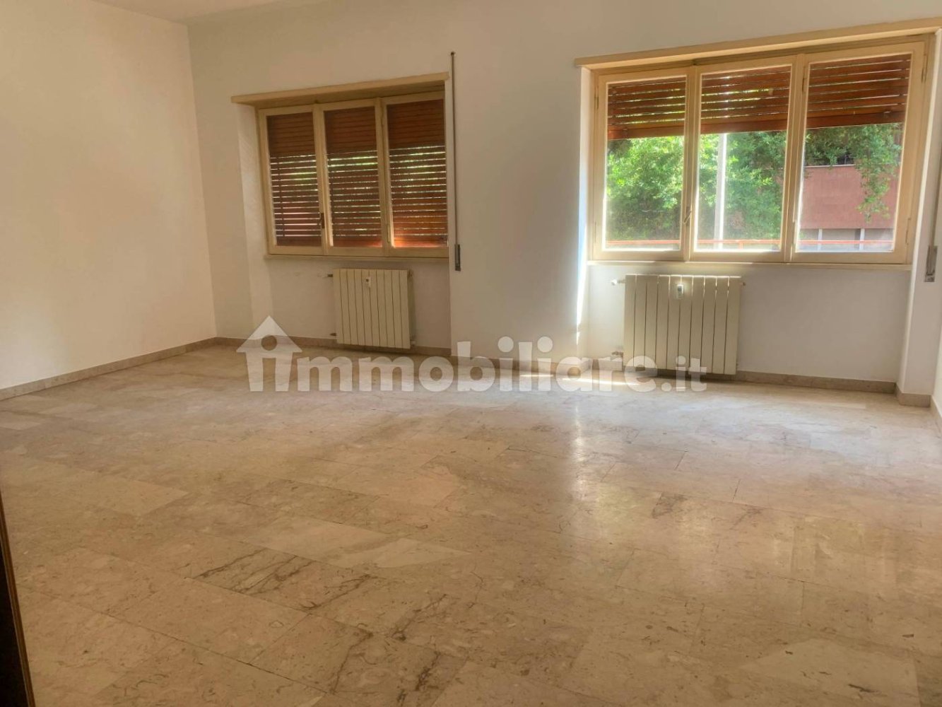 3 bedrooms Apartment in Rome, Italy No. 368005