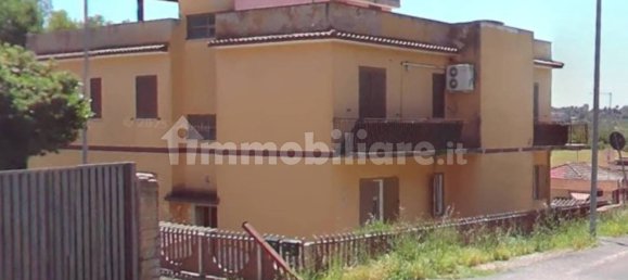 3 bedrooms Apartment in Rome, Italy No. 349057 2