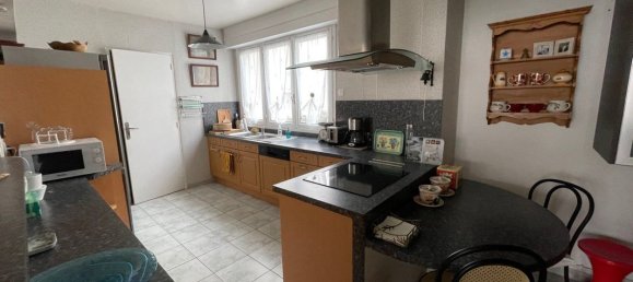 3 Schlafzimmer Wohnung in Vichy, France, Nr. 341970 3