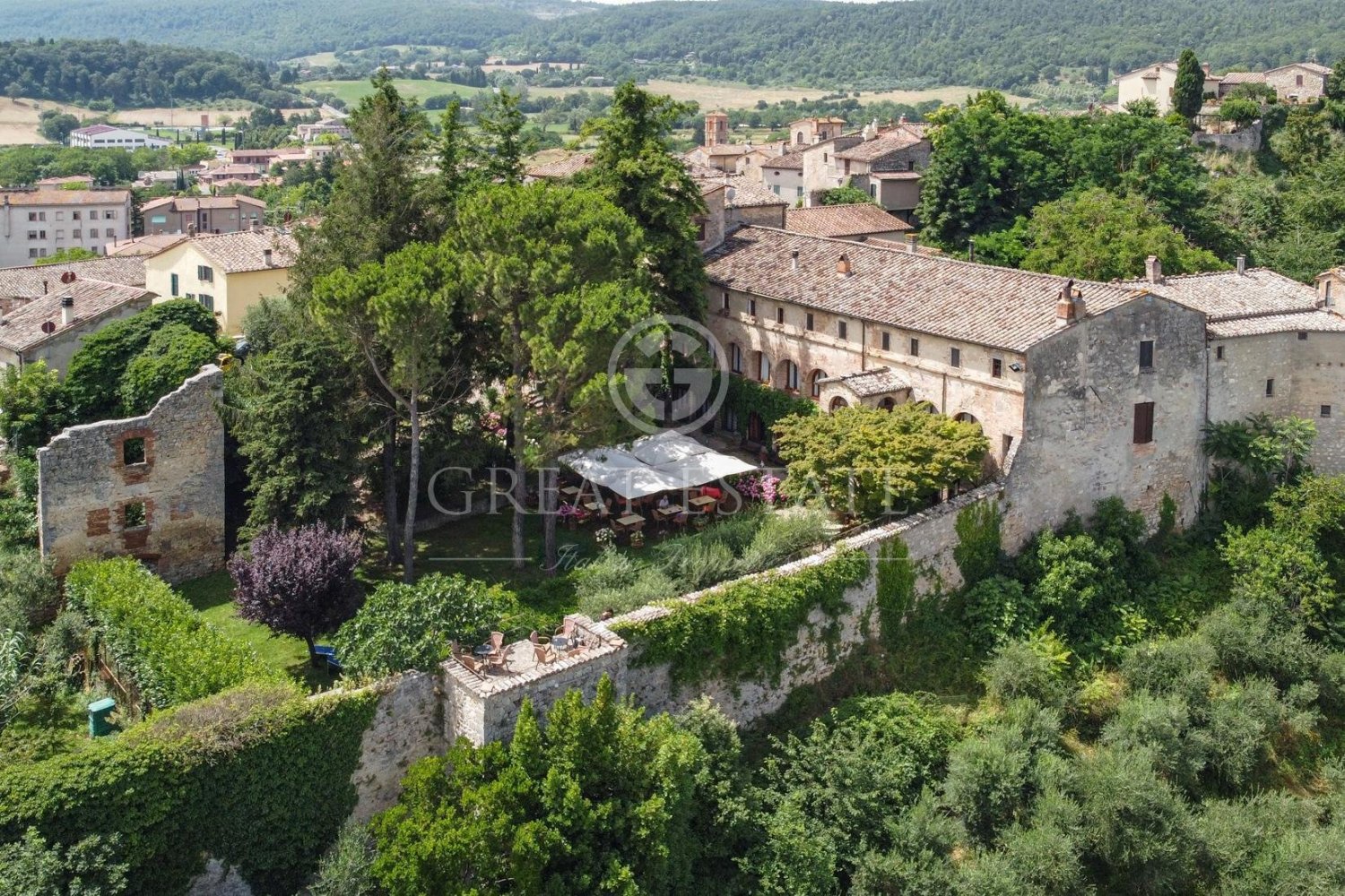 13 bedrooms Castles in Sarteano, Italy No. 172582