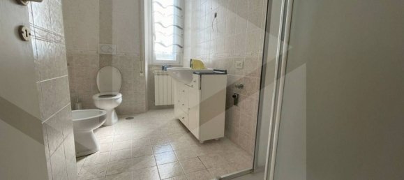 3 rooms Apartment in Ciampino, Italy No. 8726 24