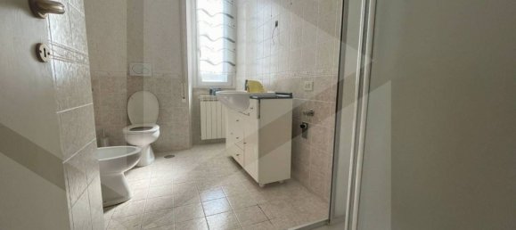 3 rooms Apartment in Ciampino, Italy No. 8726 26