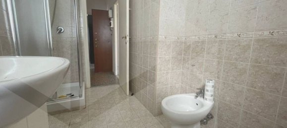 3 rooms Apartment in Ciampino, Italy No. 8726 22