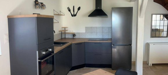 2 bedrooms House in Uchaux, France No. 326525 3