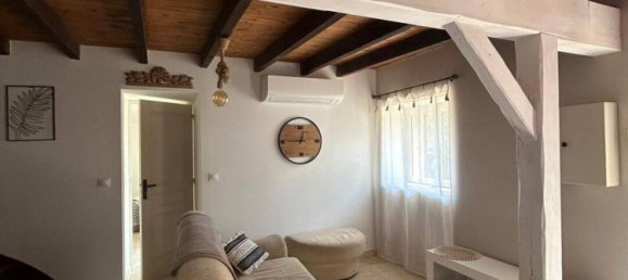 2 bedrooms House in Uchaux, France No. 326525 5