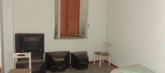 بناية في Fondi, Italy 200متر مربع رقم 318398 11