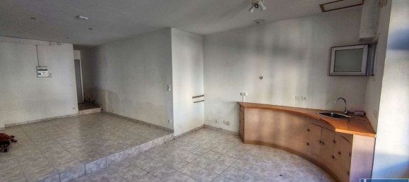 4 bedrooms House in Puy-l'Eveque, France No. 288245 20