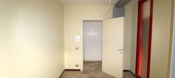 120m² Office in Colle di Val d'Elsa, Italy No. 203715 12
