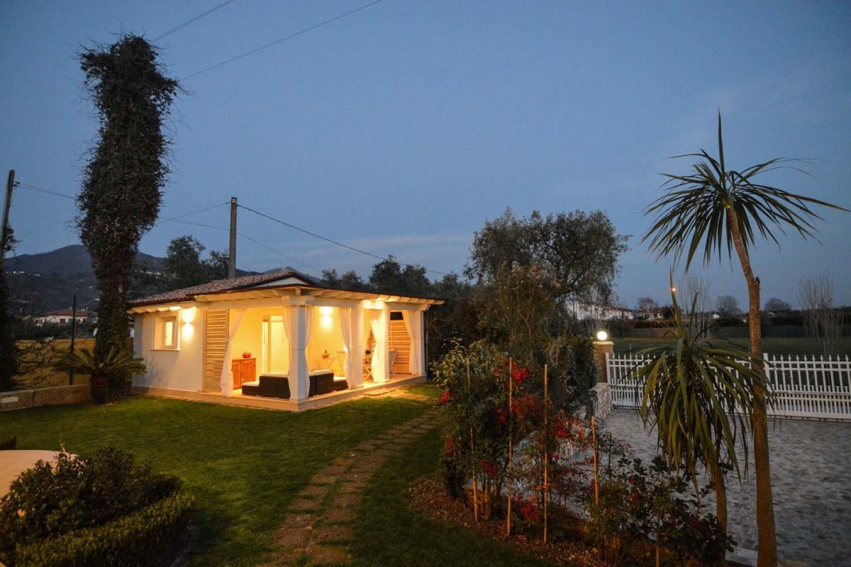 5 bedrooms Villa in Forte dei Marmi, Italy No. 69390