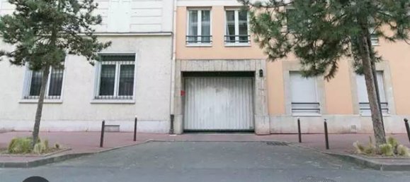 7m² Parking in Charenton-le-Pont, France No. 328986 3